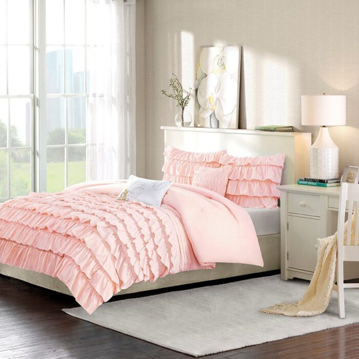 Waterfall Comforter Set in Blush, Full / Queen Intelligent Design10-1381